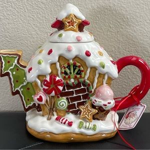 Blue Sky Clayworks Holiday Collection Candy Gingerbread House Tea pot New